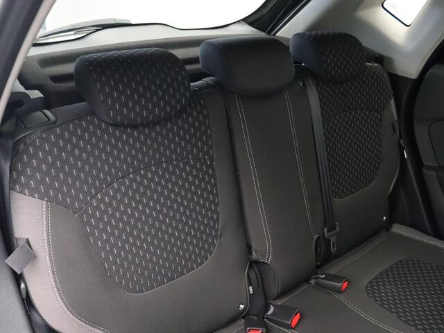 Renault CAPTUR 150pk TCe Intens | Uniek lage km stand | Trekhaak | Achteruitrijcamera | Climate control |
