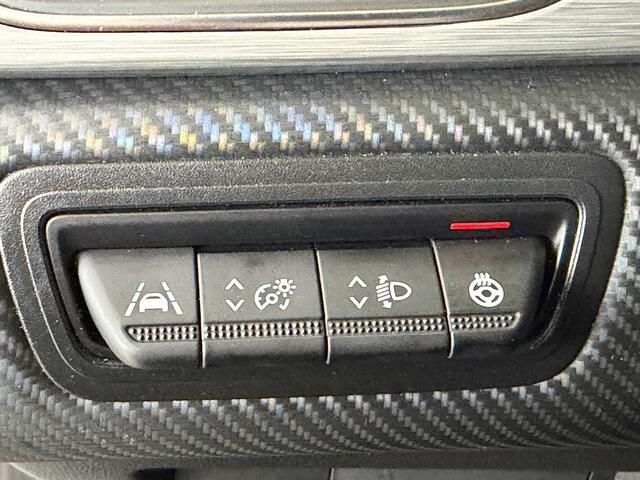 Renault CAPTUR 1.3 MHEV 160 R.S. Line | Groot Navi | 18 " | Camera | Led | Stoel & Stuur Verwarming 100% Dealer onderhouden!