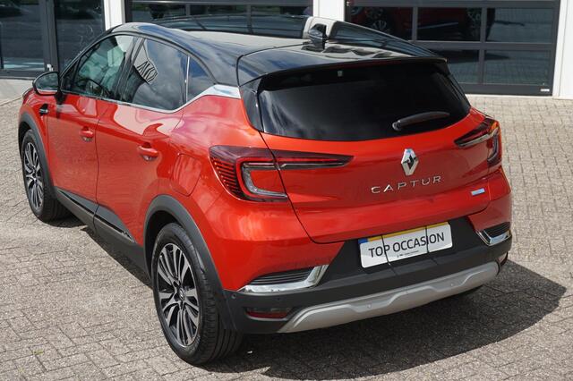 Renault CAPTUR 1.6 E-Tech Plug-in Hybrid 160 Initiale Paris