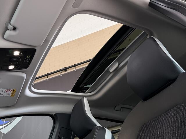 Renault CAPTUR 1.3 TCe 155 Edition One | Groot Navi | Pano | Bose | 360 | Stoel & Stuur verwarming | 18" | 100% Dealer onderhouden!