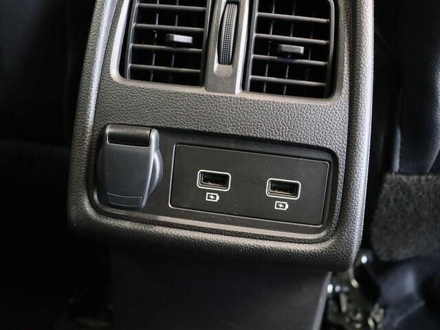 Renault CAPTUR 1.6 E-Tech Hybrid 145 Techno | Navigatie | Achteruitrijcamera | Parkeersensoren voor en achter | Climate control |