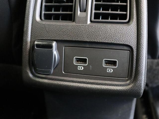Renault CAPTUR 1.6 E-Tech Hybrid 145 Techno | Led | Half leder | Apple carplay & Android auto | achteruitrij camera |