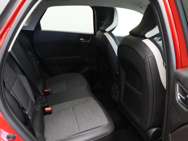Renault CAPTUR 1.0 TCe 100 Intens | LED verlichting | Keyless entry | Climate control | Achteruitrijcamera | Trekhaak | 1200kg trekgewicht |