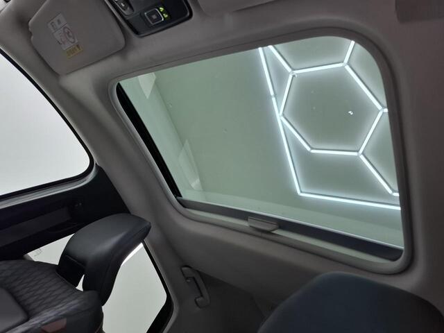 Renault CAPTUR 1.3 TCe 140 Initiale Paris