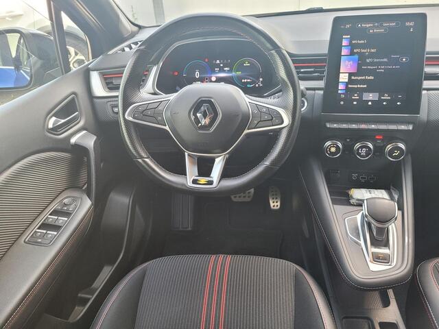 Renault CAPTUR 1.6 E-Tech Plug-in Hybrid 160 R.S. Line | Groot Navigatie | Camera | Hoge Zit | Stoelverwarming | Inclusief Winterset!