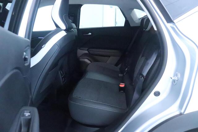 Renault CAPTUR 1.6 E-Tech plug-in hybrid 160 techno | Camera | Navigatie | SoH % | LED koplampen | Cruise control | Pack Winter |