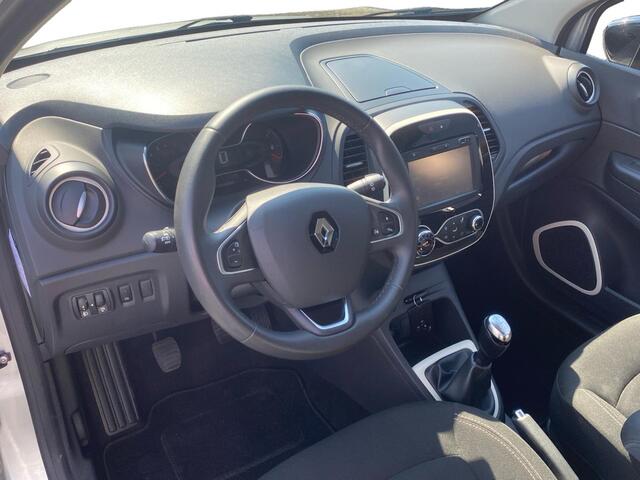 Renault CAPTUR 0.9 TCe Zen NL auto | navigatie | trekhaak | airco | cruise control | etc.