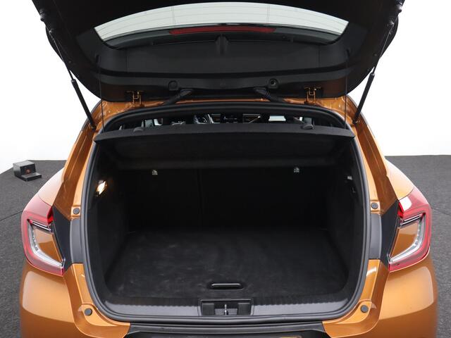 Renault CAPTUR 1.3 TCe 140 R.S. Line | Apple Carplay/Android | cruise control | electronic climate control | lederen/stof bekleding | LED koplampen | lichtmetalen velgen 18" | navigatiesysteem full map | rijstrooksensor met correctie |