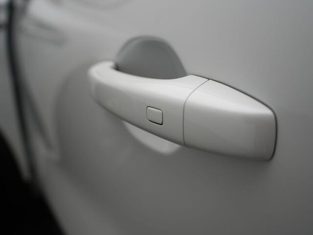 Renault CAPTUR TCe 90 Intens - RIJKLAARPRIJS - Achteruitrijcamera - Cruise Control - Trekhaak - Dealeronderhouden