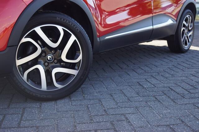 Renault CAPTUR 1.2 TCe XMod 120pk / Navi / PDC / Camera / key-less / Trekhaak