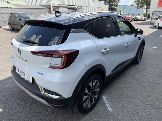 Renault CAPTUR 160pk E-Tech Plug-in Hybrid Intens (360gr Camera - LED - Keyless Entry - 17"incl 4S - Parkeersensoren V+A - Navigatie - Automatische Airco)