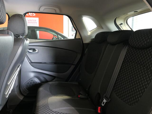 Renault CAPTUR 1.3 TCe Intens *AUTOMAAT!* - Trekhaak - Dodehoek - Camera
