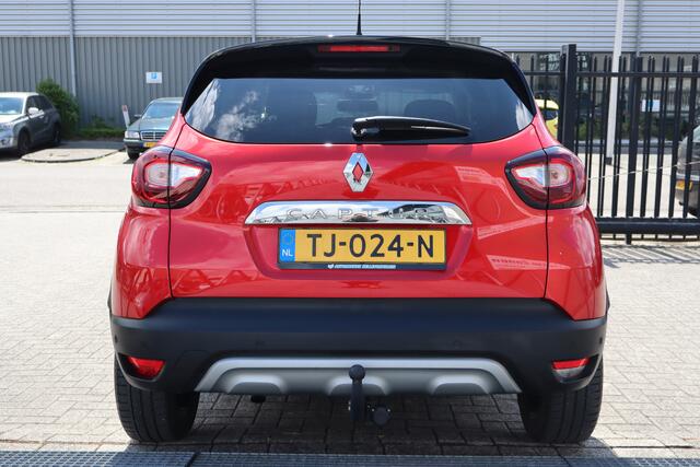 Renault CAPTUR 1.2 TCe Intens automaat! Trekhaak/Apple carplay/Achteruitrijcamera/Parkeer assistent/Dodehoek assistent/Climate control/Licht metalen velgen/Nederlandse auto!