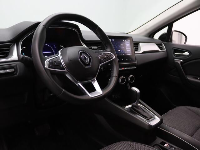Renault CAPTUR E-Tech Hybrid 145pk Intens Pack parking