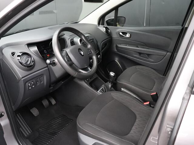 Renault CAPTUR 0.9 TCe Limited | PDC | NAVI | CRUISE | LMV |