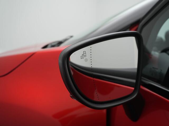 Renault CAPTUR TCe 130 Intens - RIJKLAARPRIJS - Achteruitrijcamera - Cruise Control