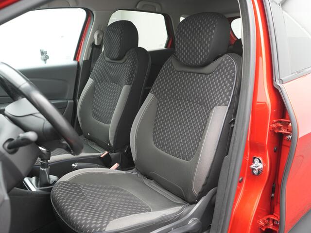 Renault CAPTUR TCe 130 Intens - RIJKLAARPRIJS - Achteruitrijcamera - Cruise Control
