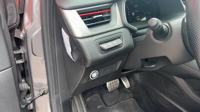 Renault CAPTUR 1.3 TCe 140 R.S. Line LPG / AUTOMAAT / TREKHAAK / FULL LED / CARPLAY / CAMERA / NAVI / CLIMA / PDC / BLUETOOTH / CRUISE / NL-AUTO