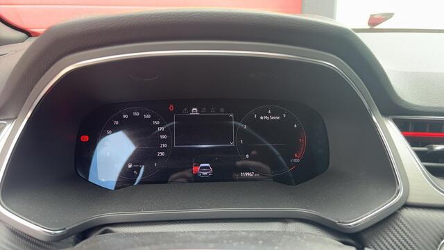 Renault CAPTUR 1.3 TCe 140 R.S. Line LPG / AUTOMAAT / TREKHAAK / FULL LED / CARPLAY / CAMERA / NAVI / CLIMA / PDC / BLUETOOTH / CRUISE / NL-AUTO