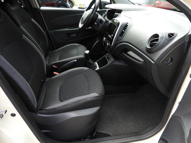 Renault CAPTUR 0.9 TCE INTENS CAMERA/TREKHAAK