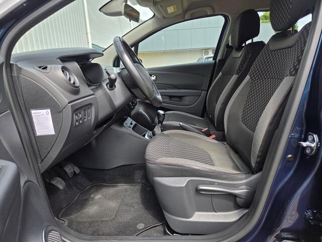 Renault CAPTUR 0.9 TCe Intens / Camera / Trekhaak / Sensoren Achter en Voor / Android Auto / Reservewiel / Navigatie / Dodehoekdetectie /