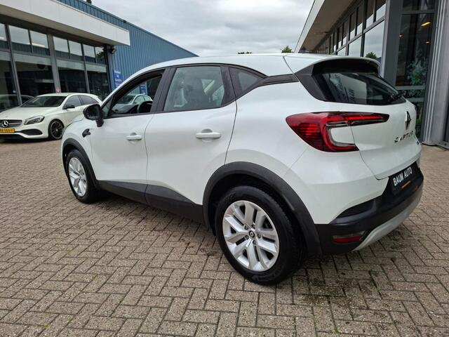 Renault CAPTUR 1.6 E-TECH 145 AUTOMAAT BUSINESS ZEN AIRCO NAVI PDC-CAMERA