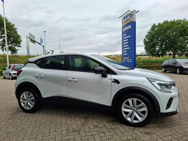 Renault CAPTUR 1.6 E-TECH 145 AUTOMAAT BUSINESS ZEN AIRCO NAVI PDC-CAMERA