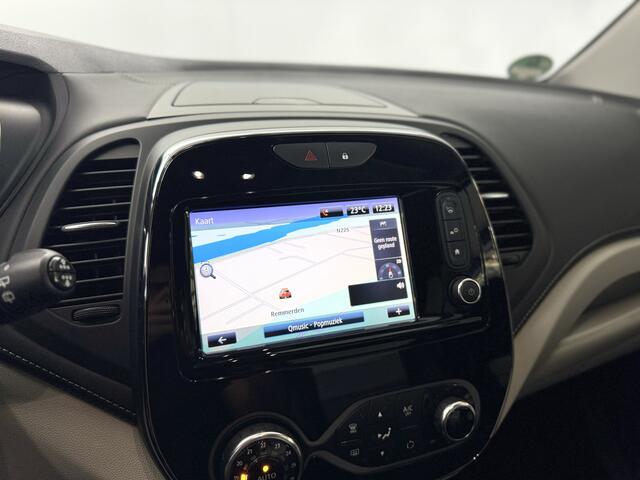 Renault CAPTUR 1.2 TCe Initiale Paris Automaat | BOSE | Camera | Leder