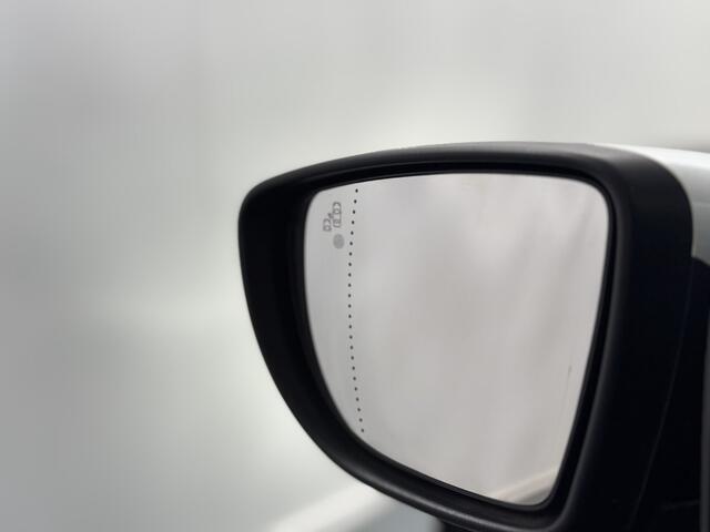 Renault CAPTUR 1.2 TCe Initiale Paris Automaat | BOSE | Camera | Leder