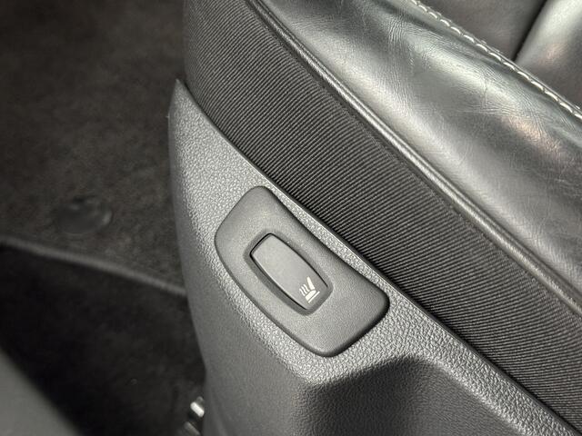 Renault CAPTUR 1.2 TCe Initiale Paris Automaat | BOSE | Camera | Leder