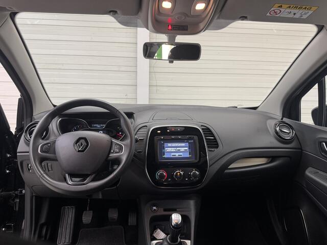 Renault CAPTUR 0.9 TCe Limited / Dealer Onderhouden / Navigatie / Trekhaak 1200 KG / Airco / Cruise Control / Bluetooth / Keyless Entry & Go /