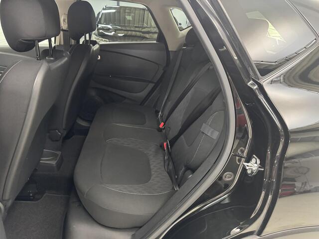 Renault CAPTUR 0.9 TCe Limited / Dealer Onderhouden / Navigatie / Trekhaak 1200 KG / Airco / Cruise Control / Bluetooth / Keyless Entry & Go /