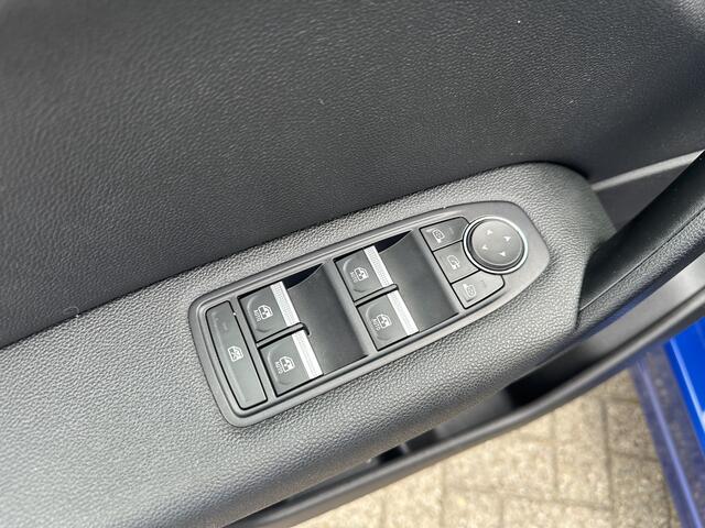 Renault CAPTUR 1.6 E-Tech Hybrid 145 Intens | Achteruitrijcamera