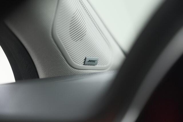 Renault CAPTUR 1.6 E-Tech Plug-in Hybrid 160 Edition One | Trekhaak | BOSE Audio | Camera | 9.3 Inch Groot Scherm