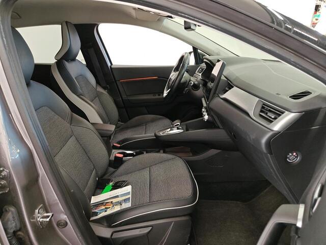 Renault CAPTUR 1.6 E-TECH PLUG-IN HYBRID 160 INTENS (88% SOH)