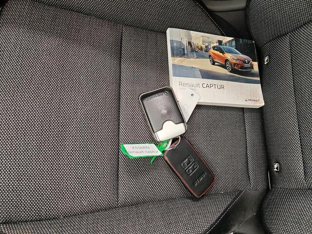Renault CAPTUR 1.6 E-TECH PLUG-IN HYBRID 160 INTENS (88% SOH)