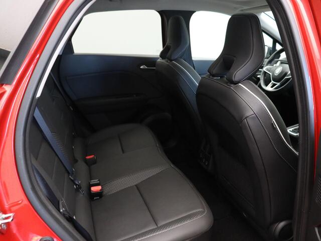 Renault CAPTUR 1.3 TCe 130pk Intens | Full option | Pano dak | Stoel- en stuurwielverwarming | Trekhaak | Voorruitverwarming |