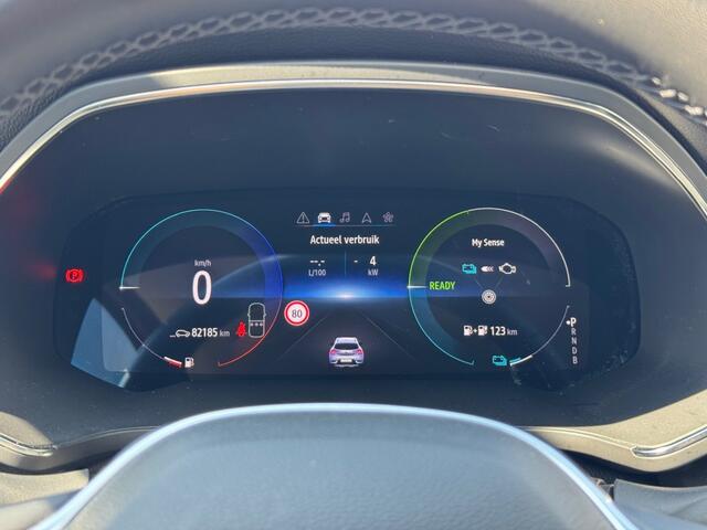 Renault CAPTUR 1.6 E-Tech Plug In Intens - camera - navi - climate control