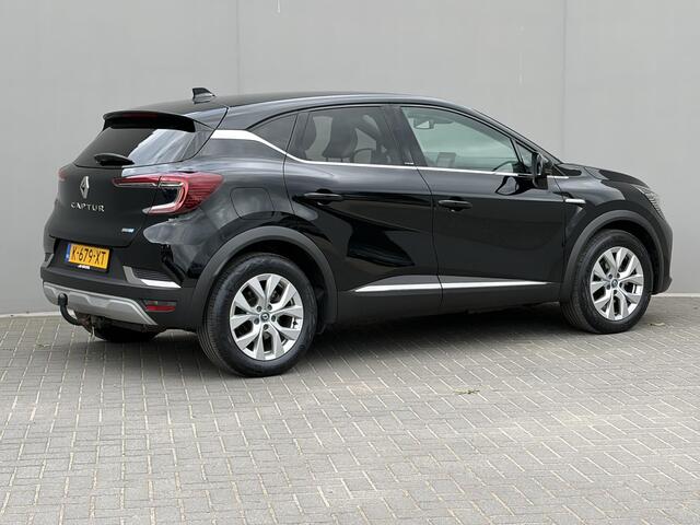 Renault CAPTUR 1.6 E-Tech Plug-in Hybrid 160 Intens / Achteruitrijcamera / Apple Carplay&Android Auto / Navigatie / Trekhaak (750 KG ) / Navigatie
