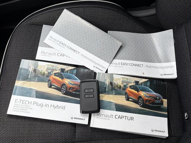 Renault CAPTUR 1.6 E-Tech Plug-in Hybrid 160 Intens / Achteruitrijcamera / Apple Carplay&Android Auto / Navigatie / Trekhaak (750 KG ) / Navigatie