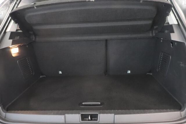Renault CAPTUR 0.9 TCe Limited | Camera | Climatronic | Trekhaak | Lichtmetaal | Cruise control |