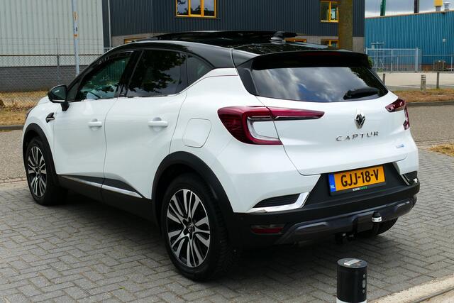 Renault CAPTUR 1.6 E-Tech Plug-in Hybrid 160 Intens. Schuifdak, Adap Cruise, Leer, Bose, 18"LMV, Haak 750kg