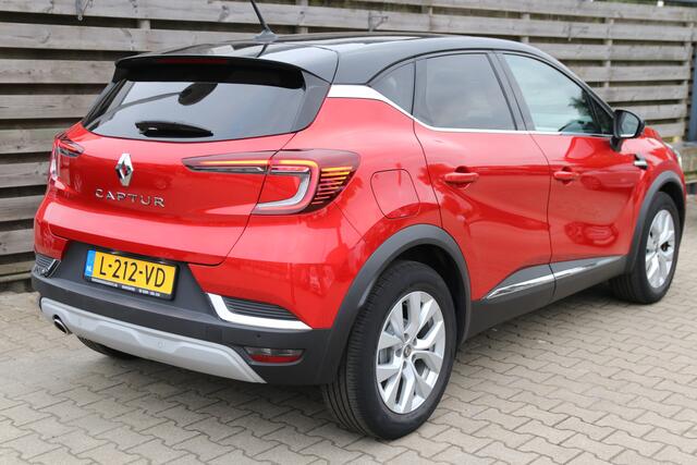 Renault CAPTUR 1.0 TCe 90 Intens / Navi / Cruise / Parkeersensoren / Carplay