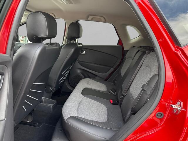 Renault CAPTUR 1.2 TCe Intens BOSE / TREKHAAK / CAMERA / CRUISE