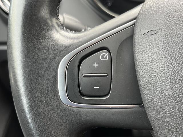 Renault CAPTUR 1.3 TCe Intens | Navi/Camera/Cruise/Clima/17"/Trekhaak/Android Auto