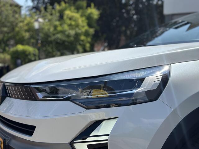 Renault CAPTUR 1.8 E-Tech full hybrid 160 esprit Alpine | Nieuwe Nederlandse auto | Pack Light & Sound | Rijklaarprijs!! | Prachtige kleur blanc Nacre / Noir | Reservewiel | Harman Kardon geluidssysteem |