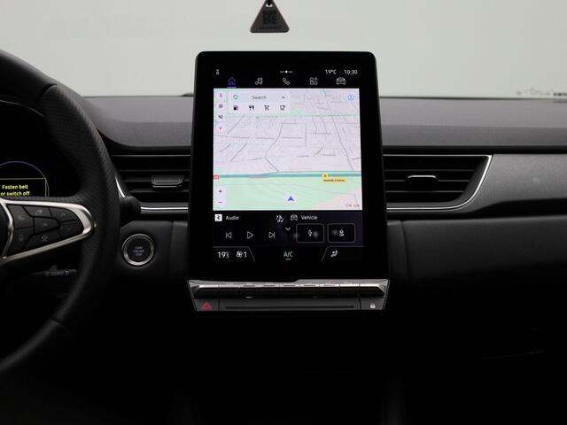 Renault CAPTUR 1.8 E-Tech full hybrid 160 techno | Climate Control | Parkeersensoren Voor en Achter | Adaptieve Cruise Control | Apple CarPlay/Android Auto | Navigatiesysteem |
