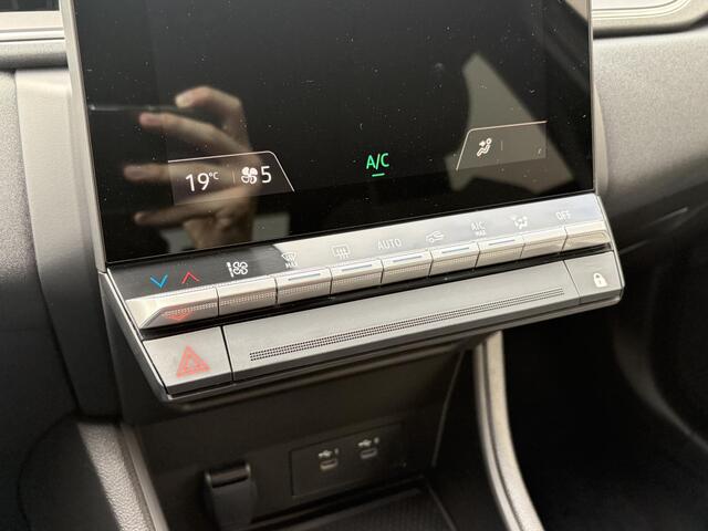 Renault CAPTUR 1.8 E-Tech full hybrid 160 techno / Google maps navigatie / Achteruitrijcamera / Adaptieve cruise control / Bluetooth / Keyless Entry/Start / Apple Carplay Android Auto / Climate control /