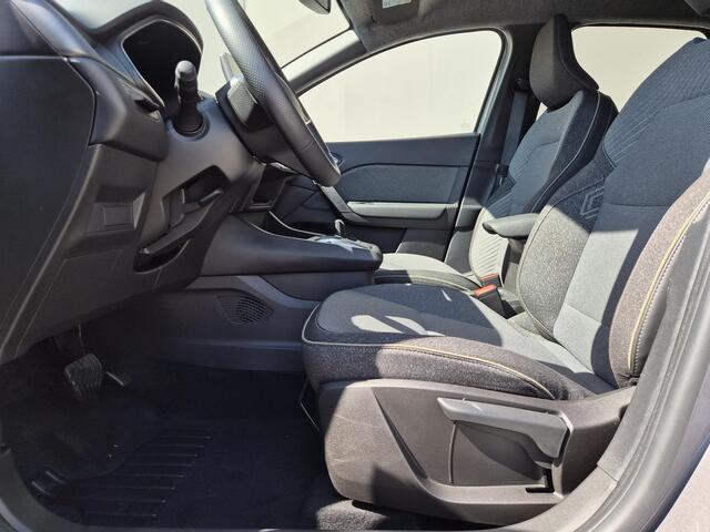 Renault CAPTUR 1.8 E-Tech full hybrid 160 techno / Fabrieksgarantie tot 12-2028 / Adaptieve CC / Pack winter / Stuur- en stoelverwarming / Navi groot scherm / Apple Carplay Android / 18" LM wielen /