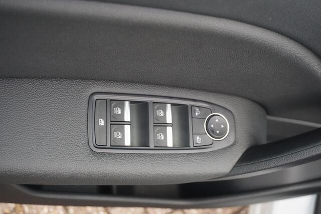 Renault CAPTUR 1.3 mild hybrid 160 techno